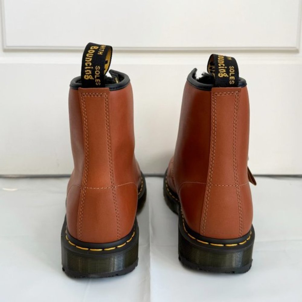 ***Sold***Dr Martens Unisex Tan Winter Grip 1460 DM-Lace-up Leather Boots - Picture 4 of 11